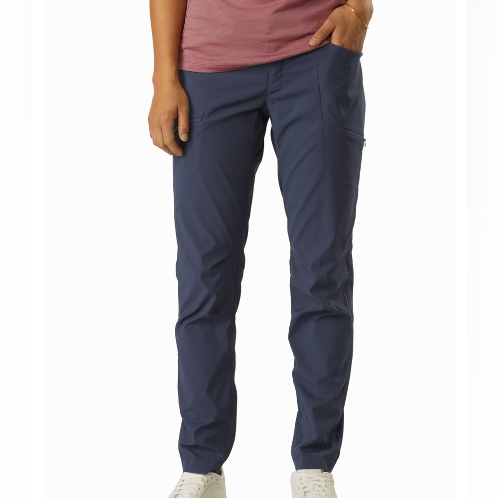 Authentic Women’s ARC’TERYX Lightweight Kyla Pant Sz 12 Blue
